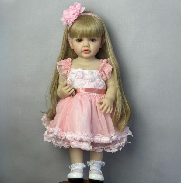 Ігрова лялька у стилі Reborn Baby Doll Bella 55 см &ndash; вінілова з одягом та аксесуарами;підходить для купання (RB051) RB051 фото