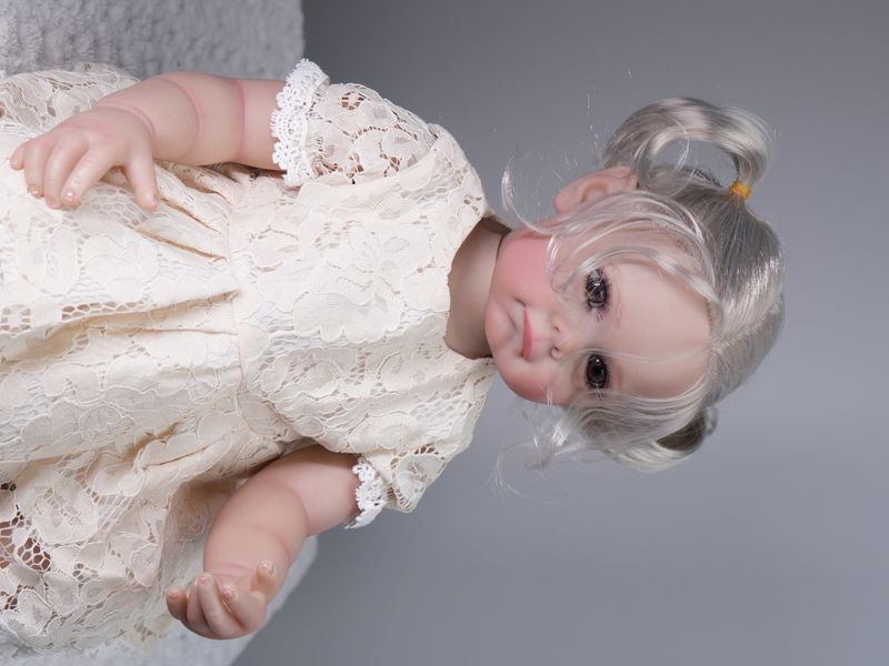 Ігрова лялька у стилі Reborn Baby Doll Maggi 55 см з силікон-вініловим тілом, одягом, підходить для купання (RB003) RB003 фото