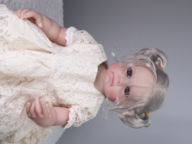 Ігрова лялька у стилі Reborn Baby Doll Maggi 55 см з силікон-вініловим тілом, одягом, підходить для купання (RB003) RB003 фото