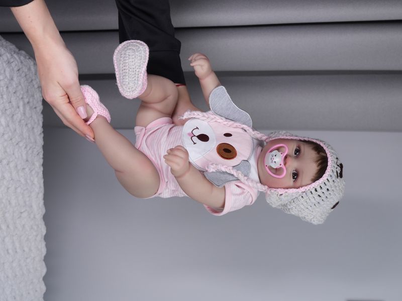 Ігрова лялька у стилі Reborn Baby Maddie 50 см &ndash; вінілова дівчинка з аксесуарами, підходить для купання (RB006) RB006 фото