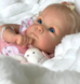 Ігрова лялька у стилі Reborn Baby Bettie 46 см &ndash; вінілова дівчинка-немовля, підходить для купання (RB018) RB018 фото 6