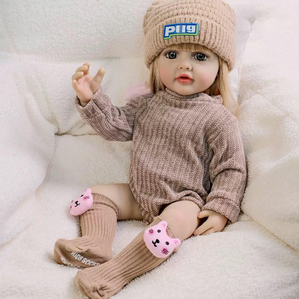 Ігрова лялька у стилі Reborn Baby Ellie 55 см &ndash; вінілова дівчинка з волоссям та аксесуарами, підходить для купання (RB066) RB066 фото