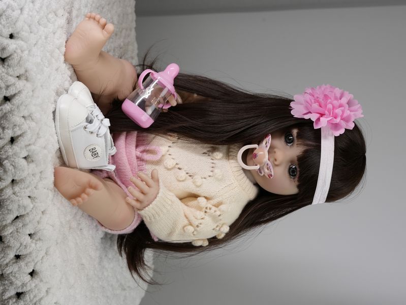 Игровая кукла в стиле Reborn Baby Betty 55 см &ndash; виниловая девочка с волосами и аксессуарами, подходит для купания (RB021) RB021 фото