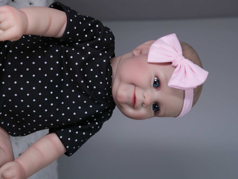 Игровая кукла в стиле Reborn Baby Doll Girl 50 см &ndash; винил-силиконовая с одеждой и аксессуарами, подходит для купания (RB002) RB002 фото