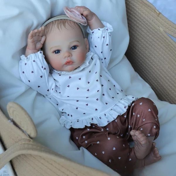 Игровая кукла в стиле Reborn Baby Doll Meadow 46 см &ndash; девочка с мягким телом и аксессуарами (RB025M) RB025M фото